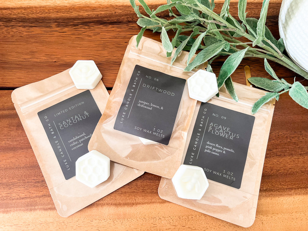 
            
                Load image into Gallery viewer, Luxe Soy Wax Melts
            
        